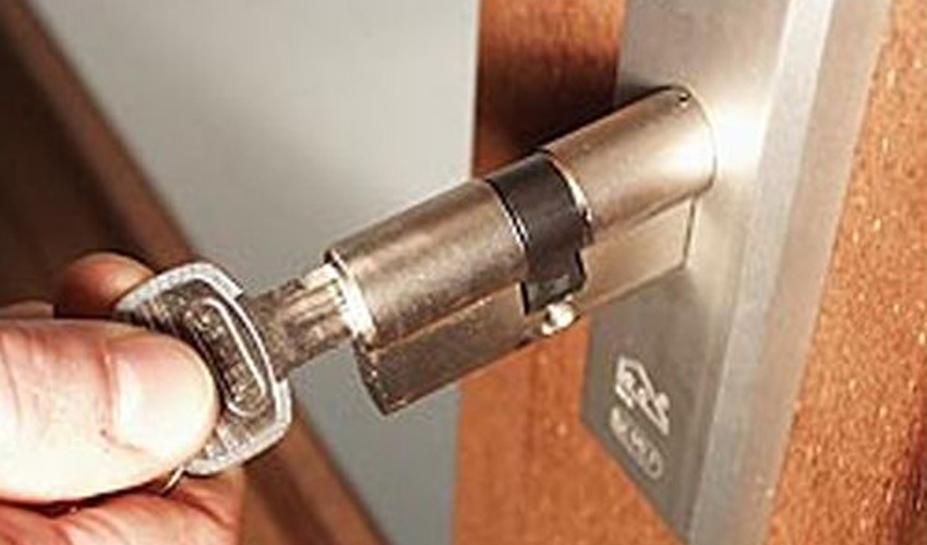 Slot vervangen Slotenmaker HUISSEN